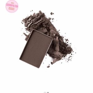 ☕️Mary Kay eyeshadow in Espresso ☕️